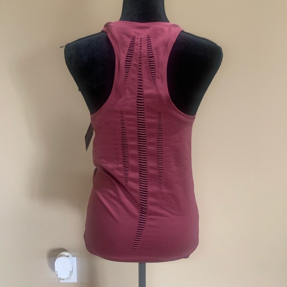 NWOT Victoria’s Secret Sport seamless tank sz L - Picture 5 of 6
